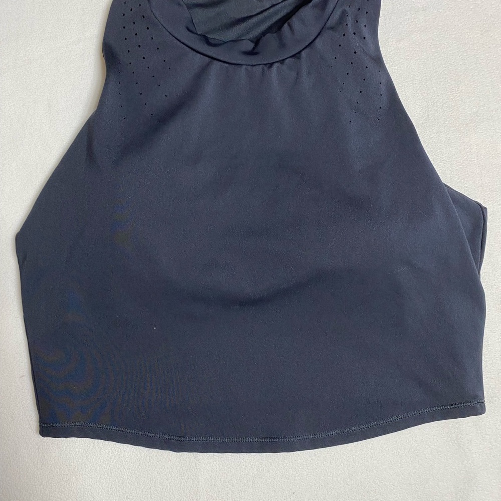 All in Motion Gray Sleeveless Crop Tank Top